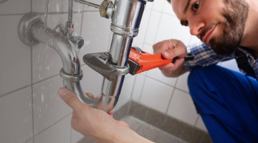 Local tankless water heater installation in Peoria, IL